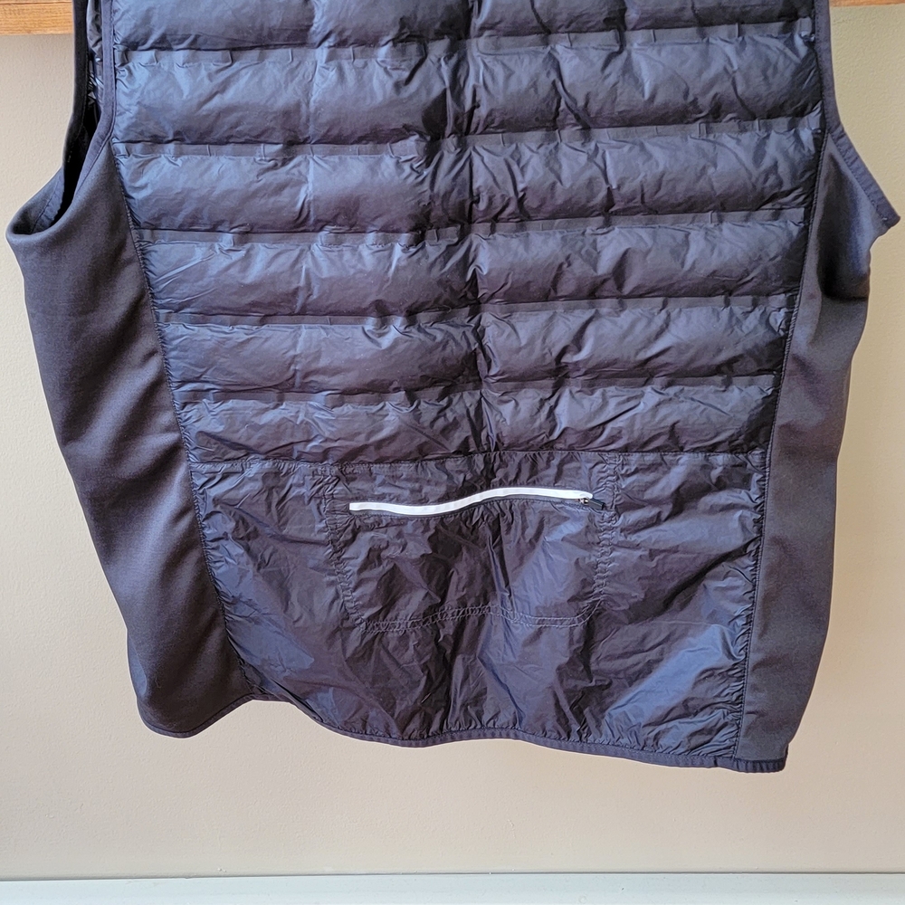 Men's Black Vest. Old Navy Active. Size XL. NWT - Picture 2 of 6